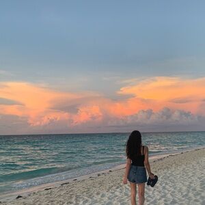 Meet your Posher, maya